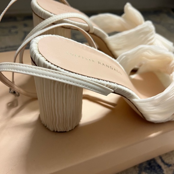 Loeffler Randall Camellia Pearl White Bow Sandals Heels size 10 - Picture 7 of 9